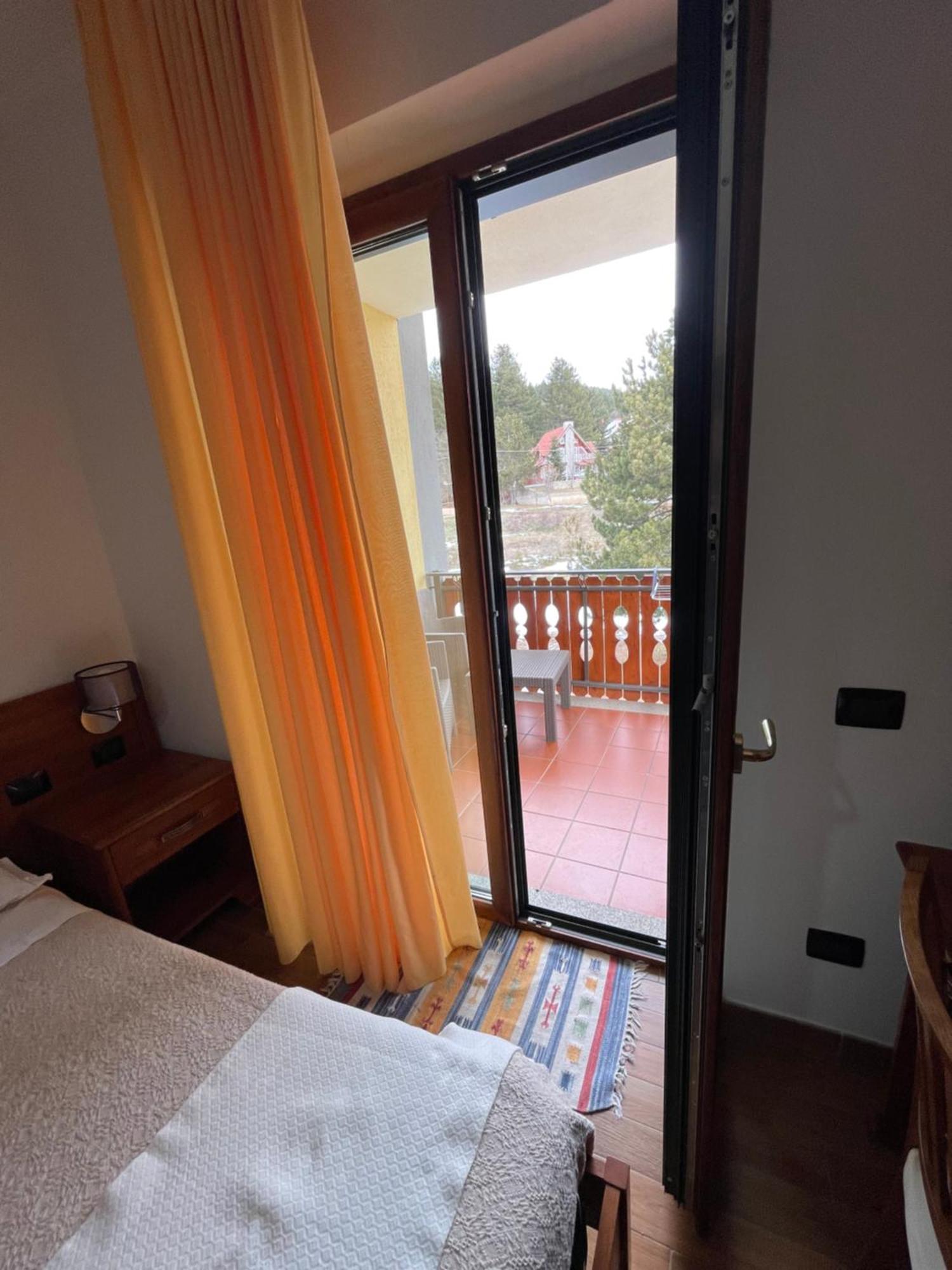 Fd Lorichella Hotel Lorica Buitenkant foto