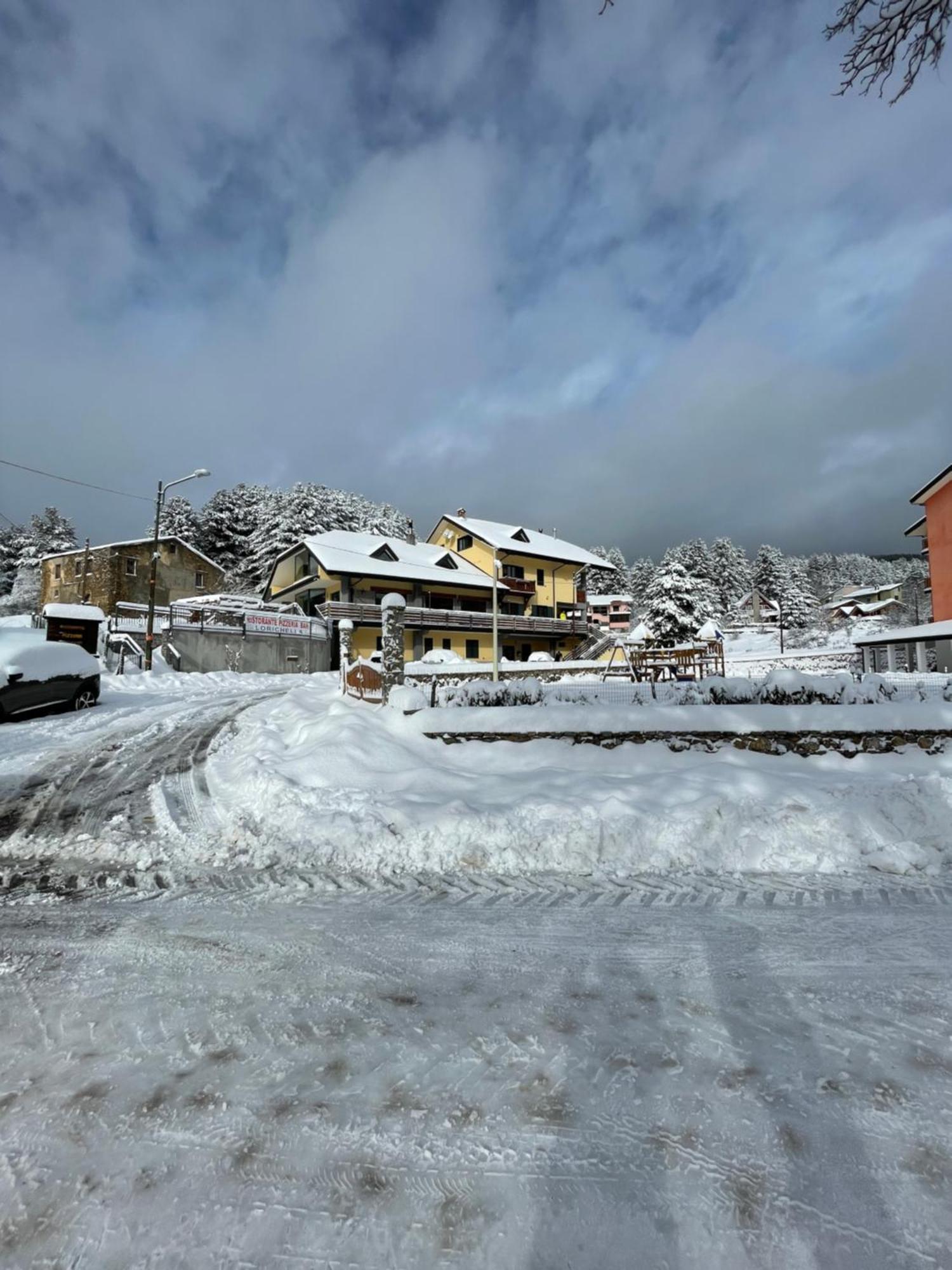 Fd Lorichella Hotel Lorica Buitenkant foto